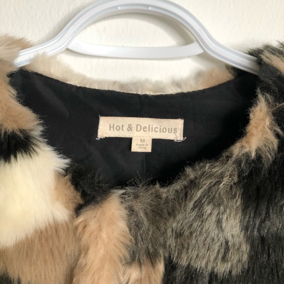 🧥 Woman Faux Fur Three Color Long Cow Coat 🧥 - Picture 2 of 6